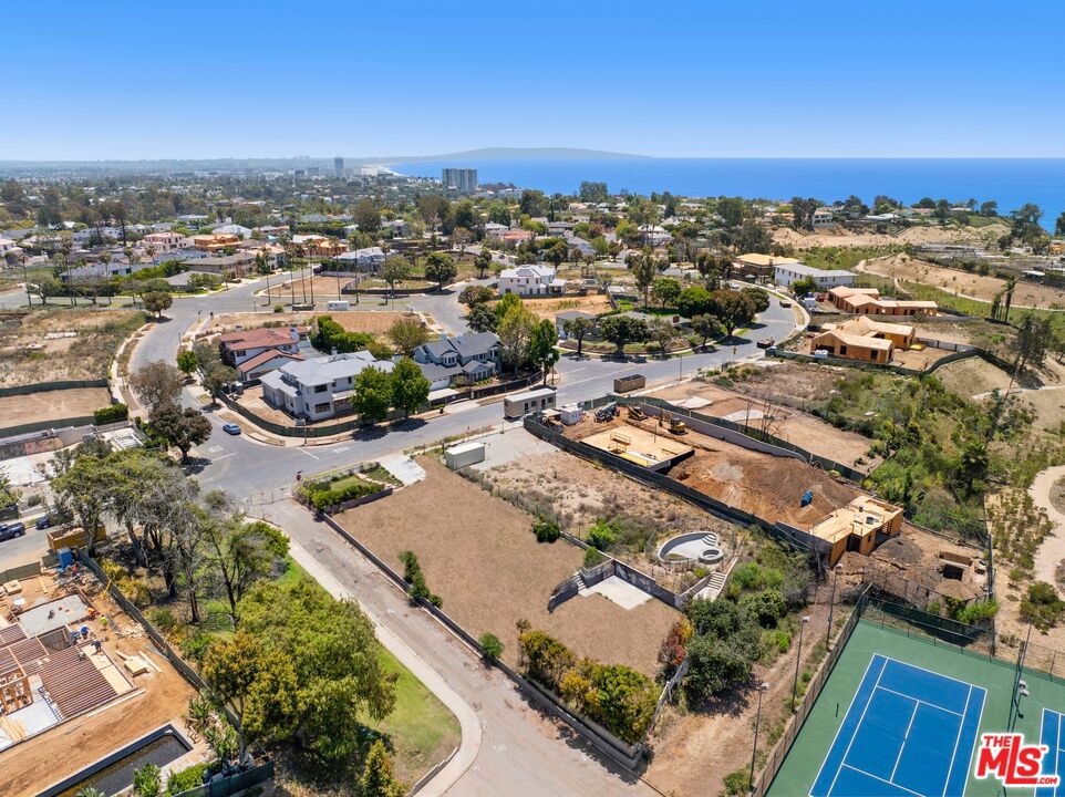 683 Alma Real Drive