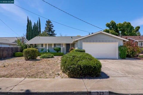 Photo of 929 San Carlos Dr DR, Antioch, CA 94509 (MLS # 41137181)