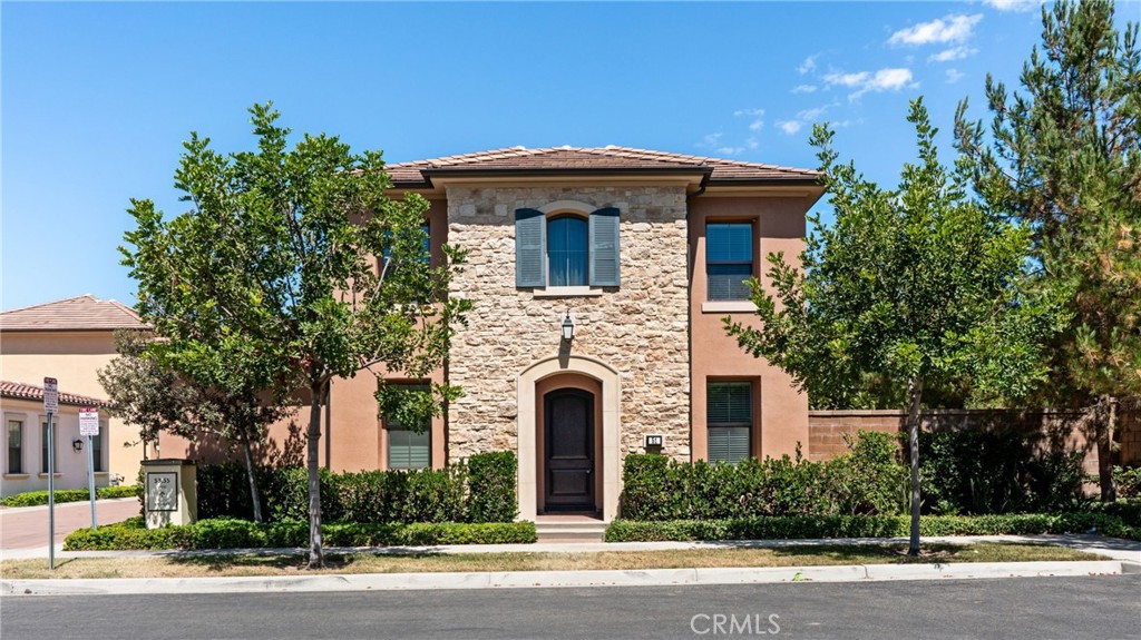 Welcome HOME! This is one of the most desirable floor plans in the Eastwood Village community. This open-concept detached home features 3 bedrooms plus an office and 3 bathrooms, with the spacious primary suite and office (which can be used as a 4th bedroom) conveniently located on the main floor.
The gorgeous kitchen is highlighted by beautiful granite countertops and a center island—perfect for gathering with friends and family. The dining area opens to a peaceful backyard through large sliding glass doors, bringing in abundant natural light. The fully retractable sliding wall enhances the home’s sophistication and creates a seamless indoor/outdoor living experience.
Enjoy the private, larger backyard with easy, low-maintenance landscaping. A powder room for guests completes the first floor. Upstairs, you’ll find two spacious bedrooms and a full bathroom. Additional features include direct access to a two-car garage.
The community offers top-notch amenities, including swimming pools, parks, sports courts, and scenic trails. Zoned for top-rated schools: Eastwood Village Elementary, Sierra Vista Middle, and Northwood High School. Conveniently located near popular restaurants, grocery stores, and numerous shopping plazas.
