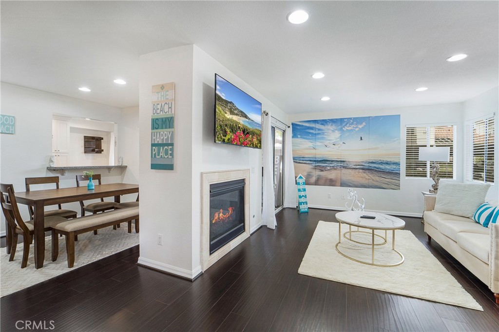 16 Corniche Drive A