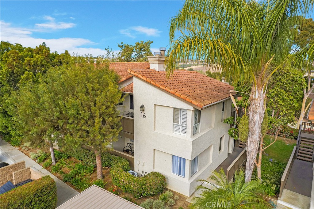 16 Corniche – Prime Location in Guard-Gated Ritz Pointe, Monarch Beach
Located in the prestigious 24-hour guard-gated community of Ritz Pointe in Monarch Beach, 16 Corniche offers an unbeatable combination of luxury, location, and lifestyle. This exceptional single-level condo features 2 bedrooms, 2 full bathrooms, and nearly 1,200 square feet of beautifully designed living space. Available furnished or unfurnished, also available short term - 6 months - 9 months.
Enjoy private beach access, stunning nearby coastal trails, and resort-style amenities that make this one of the most sought-after communities in South Orange County. 16 Corniche is a rare opportunity in the prestigious guard-gated Ritz Pointe community of Monarch Beach. This single-story 2 bed, 2 bath condo offers nearly 1,200 square feet of well-appointed living space.
With private beach access and close proximity to the Waldorf Astoria and Ritz-Carlton.