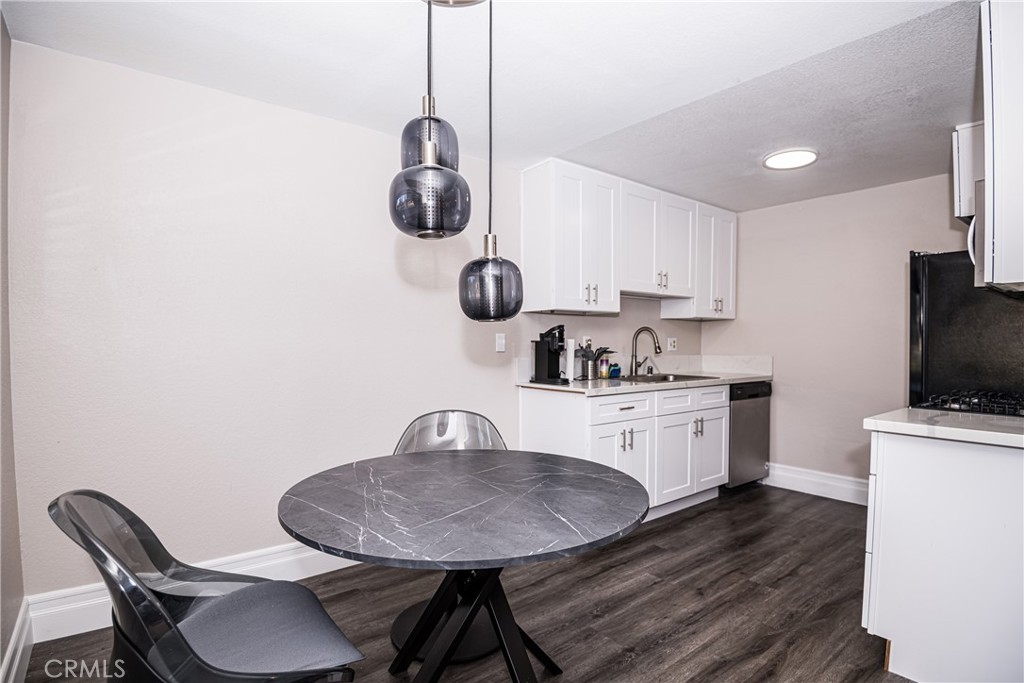 Jus reduced!!2X2 Remodeled Condo located in a prime location on Central Avenue Prime. Property comes with 2 Reserved and secured subterranean parking spaces. Newly remodeled, it's the perfect Condo to live or own for Rental Income property. Many special extra live in features. The kitchen with granite counters and all new appliances is ideal for your morning coffee in a setting of beauty and tranquility. The kitchen design is great for your cooking/baking experience. Pasta time! Stroll into your dining room with pretty greenbelt views and into a living room with recessed lighting, crown molding, new laminate flooring and Central AC for cool summers and warm winters. The two bathrooms have been completely remodeled from top to bottom and ideal for an after gym walk in shower refresher. Master Bedroom with spacious walk-in closet creates extra storage space and shelving to organize your office, exercise and sportswear efficiently. The master bedroom also has enclosed outdoor patio for your private relaxation moments in an outdoor setting. The 2nd bedroom can be guest bedroom and perfect for home office.
HOA dues are $370 per month (includes: water, trash, 2 assigned parking spaces in underground gated garage. The community offers a Pool, and access to the laundry facilities. Water and trash included. With easy access to Canyon Crest Town Center shopping, restaurants, shopping and nightlife, situated just seven miles outside of Downtown Riverside, minutes away from the Victoria Club golf course. The community is only 16 miles from San Bernardino - and The University of California, Riverside (UCR) is just on the other side of Interstate 215. 1000 Central Ave is a house located in Country Club Villa, Riverside County and the 92507 ZIP Code. This area is served by the Riverside Unified attendance zone.