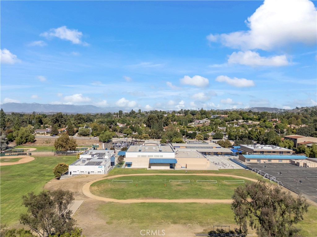 Casa De Oaks (604) - Residential