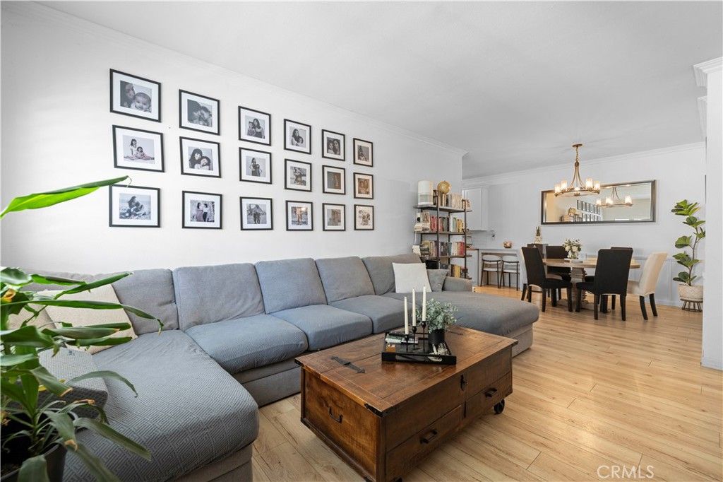 Photo of 86 Maegan Pl #4, Thousand Oaks, CA 91362 (MLS # SR25234909)