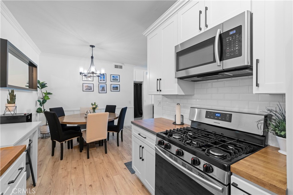 Casa De Oaks (604) - Residential