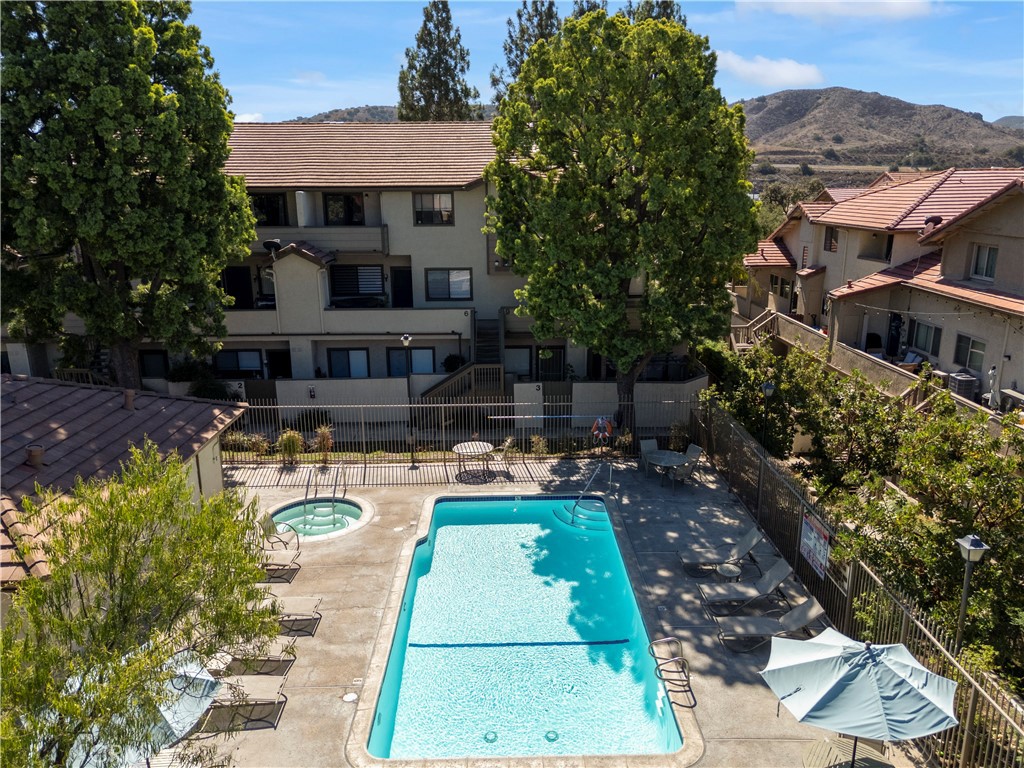 Casa De Oaks (604) - Residential