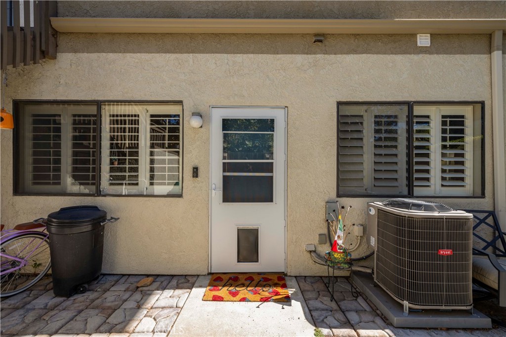 Casa De Oaks (604) - Residential