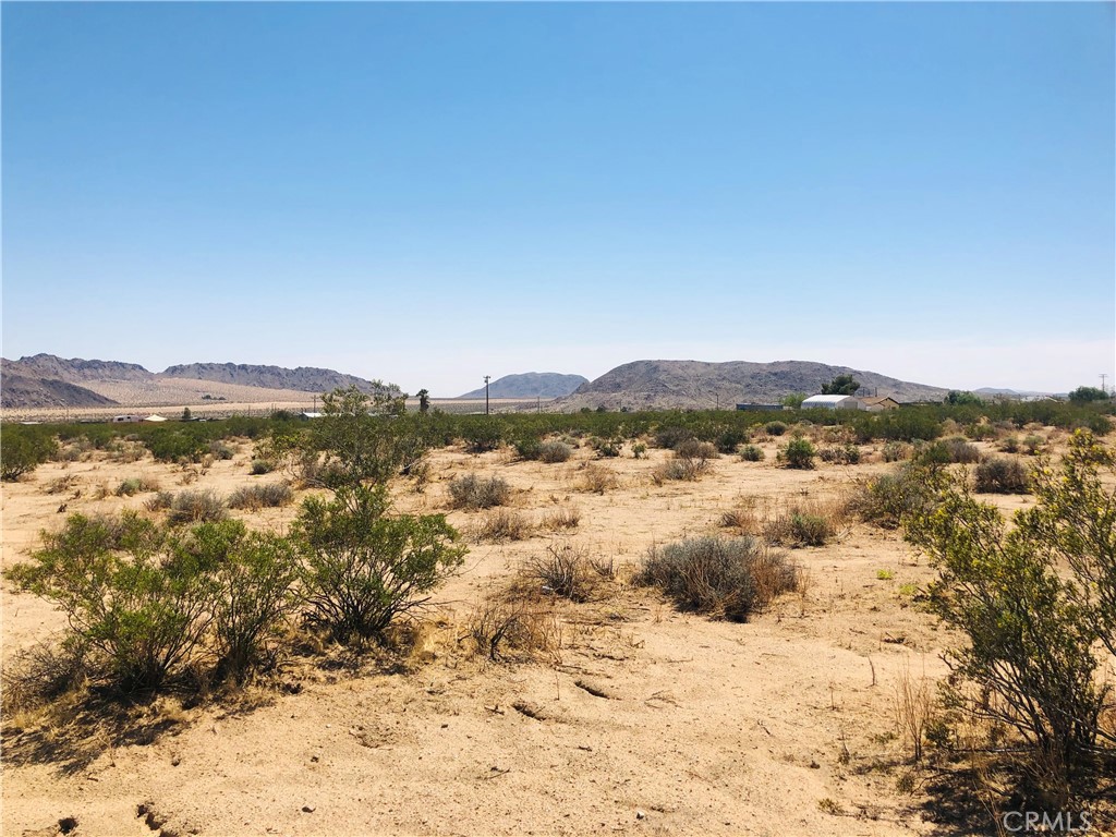 0 Near Dusty Mile Road