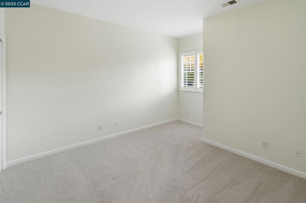 HOLLY CREEK - Residential