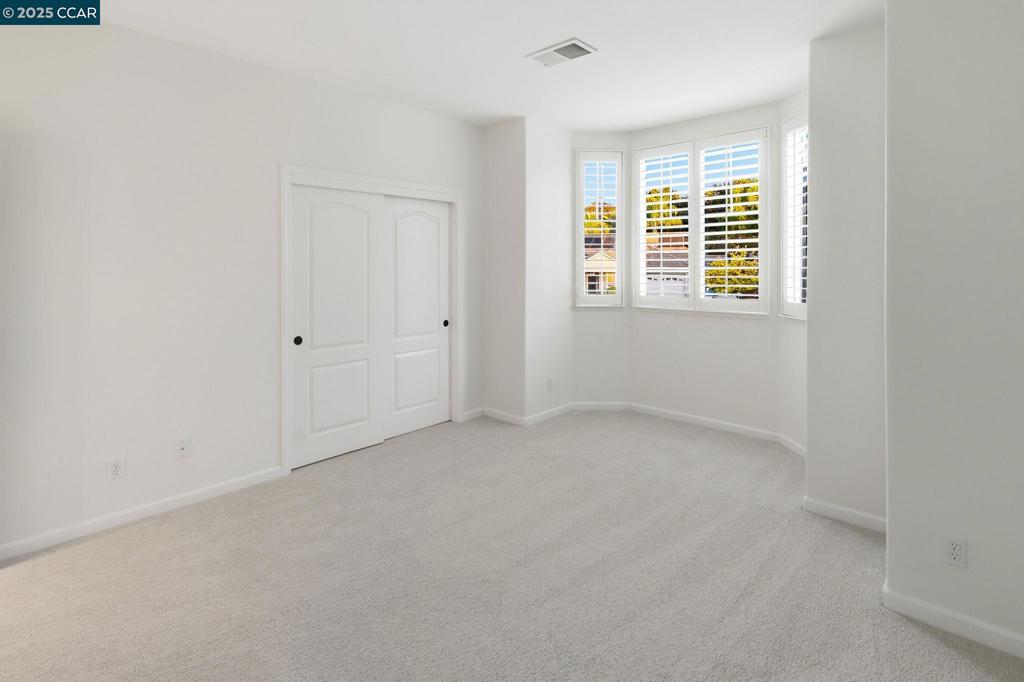 HOLLY CREEK - Residential