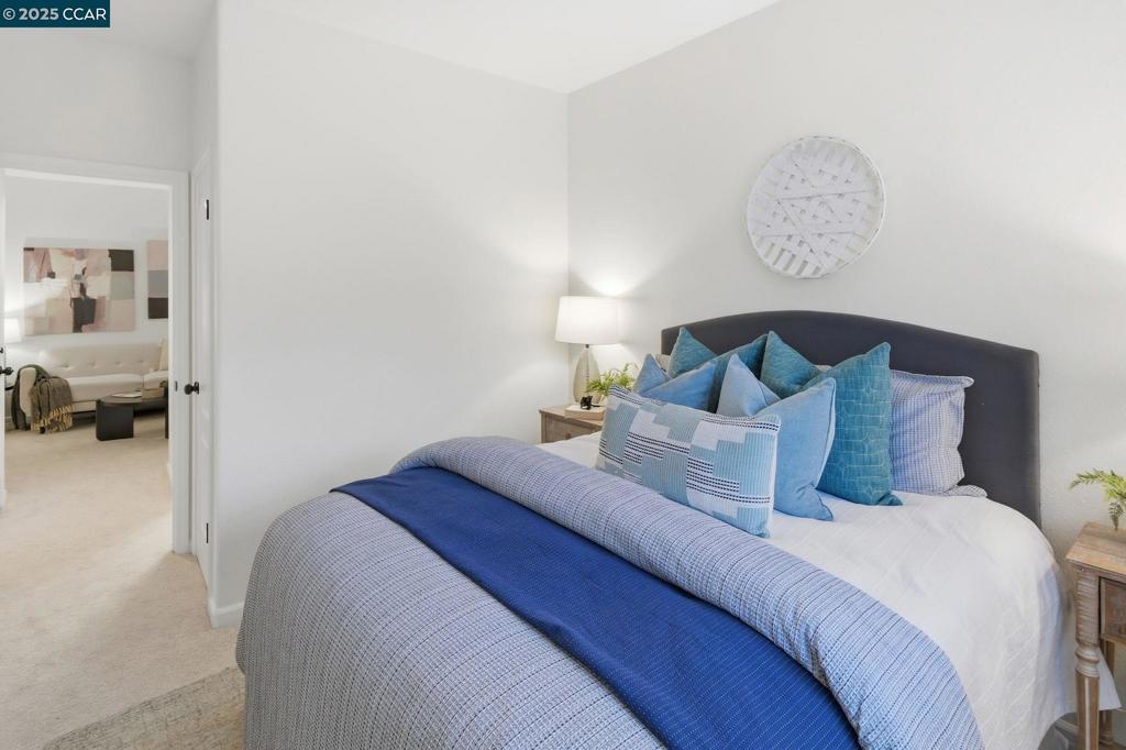 HOLLY CREEK - Residential