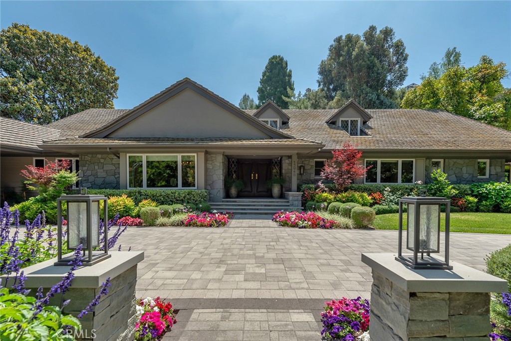 15946 Woodvale