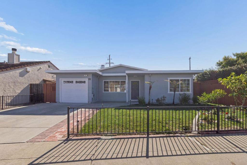1408 Royal Avenue