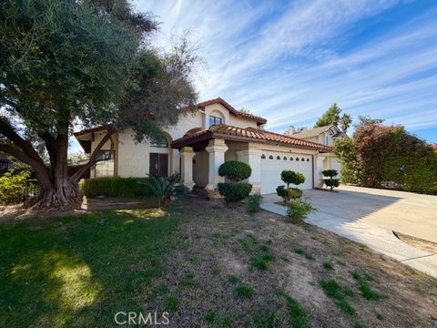 Photo of 25455 Knollwood Drive, Murrieta, CA 92563 (MLS # SW26039709)