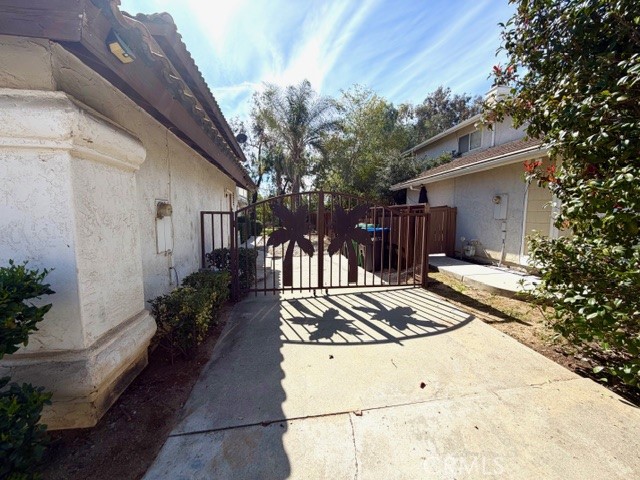 25455 Knollwood Drive