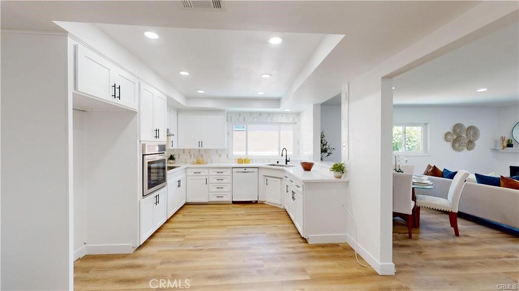 1354 Shadow Lane 201