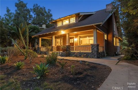 Photo of 992 N Madison Ave, Pasadena, CA 91104 (MLS # AR26001950)