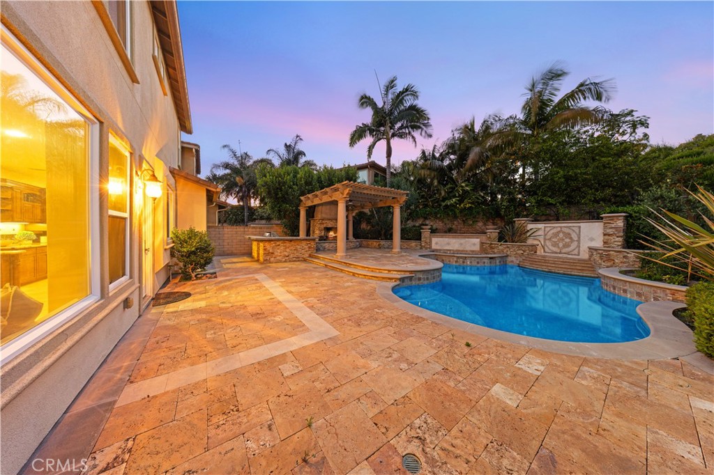 27684 Manor Hill Road