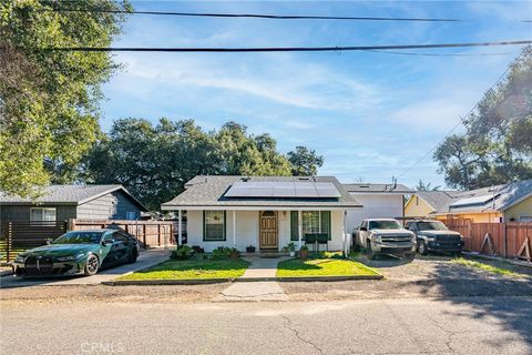 Photo of 124 S Padre Juan Ave Ave, Ojai, CA 93023 (MLS # WS26029364)