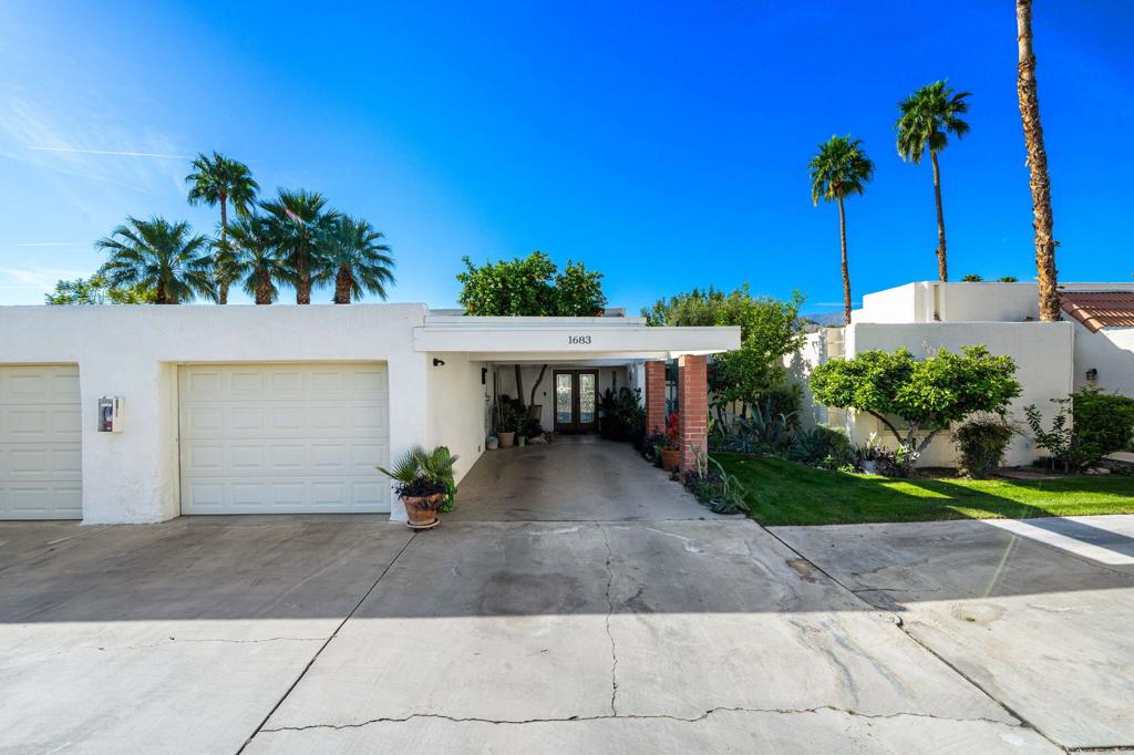 1683 Tam O Shanter Plaza