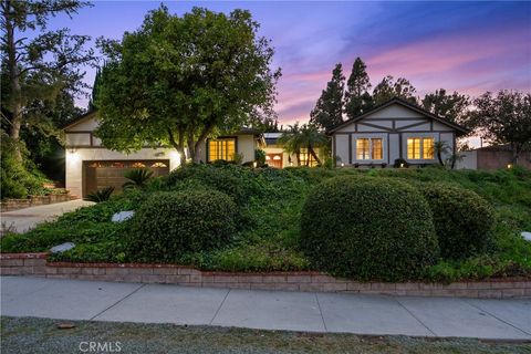 Photo of 10637 Sylvia Avenue, Porter Ranch, CA 91326 (MLS # SR26110170)
