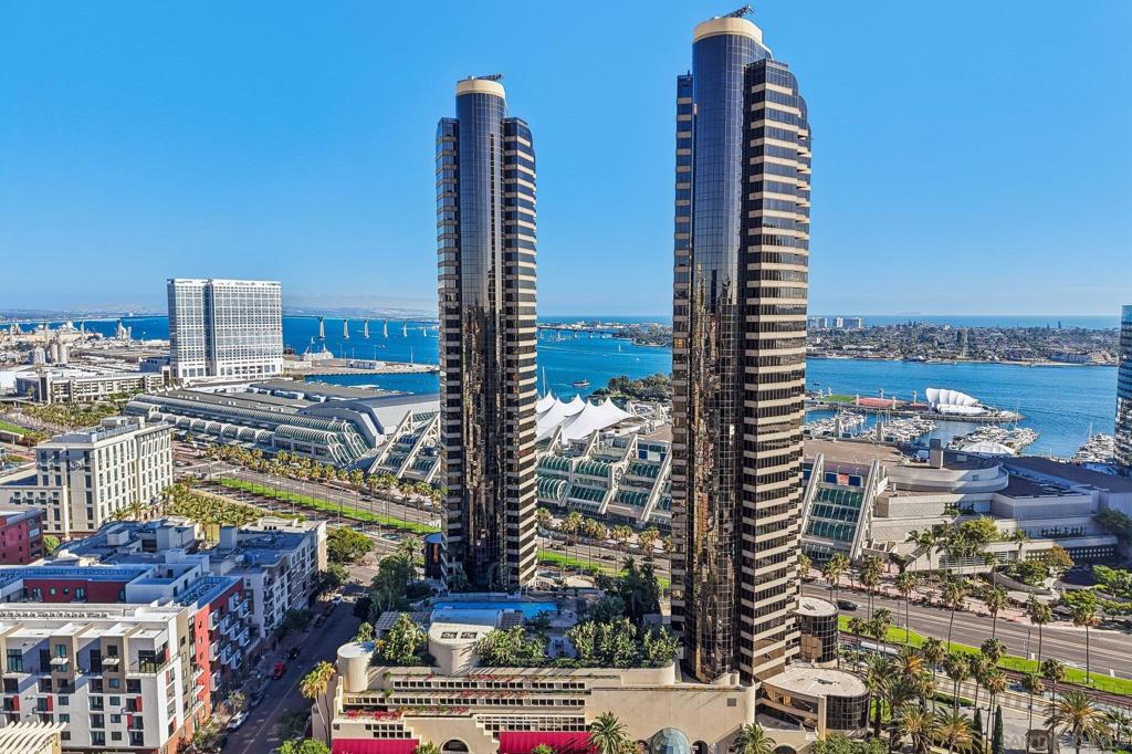 200 Harbor Dr DR