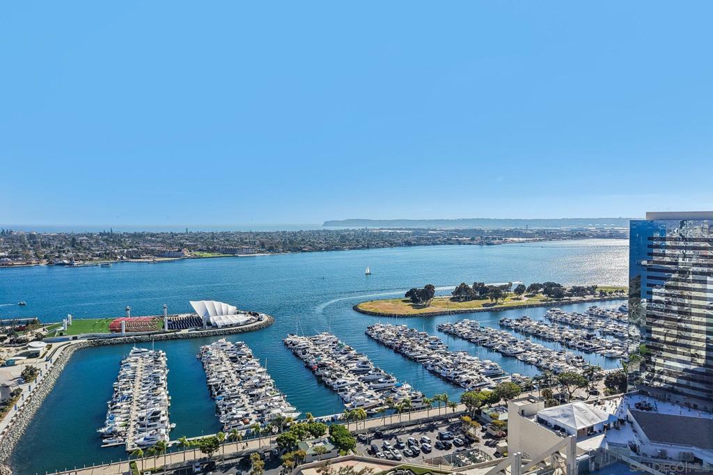 200 Harbor Dr 3201