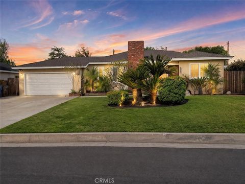 Photo of 249 S Worthy Dr, Glendora, CA 91741 (MLS # CV26048676)