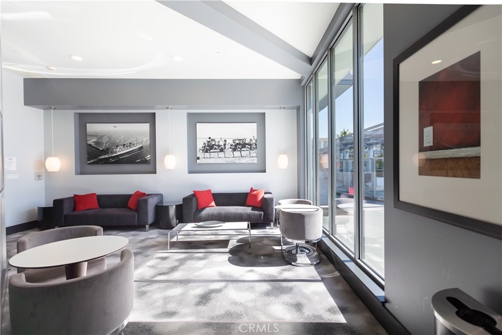 Downtown (DT) - Residential Lease