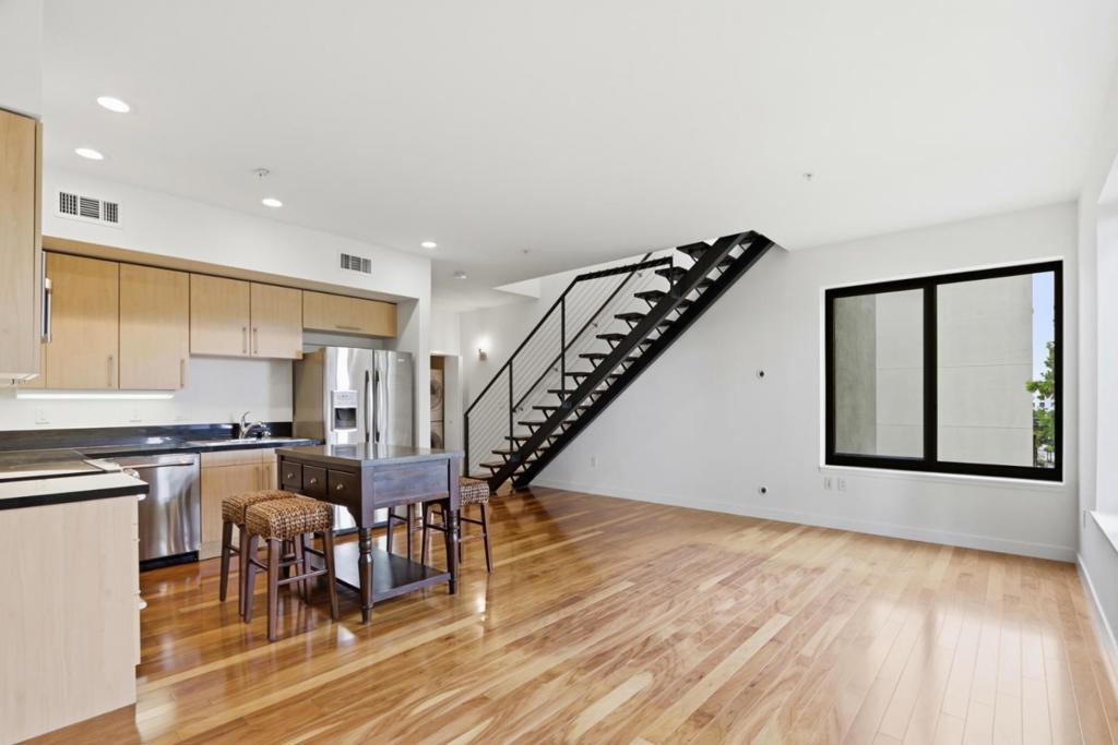 88 Bush Street 3163