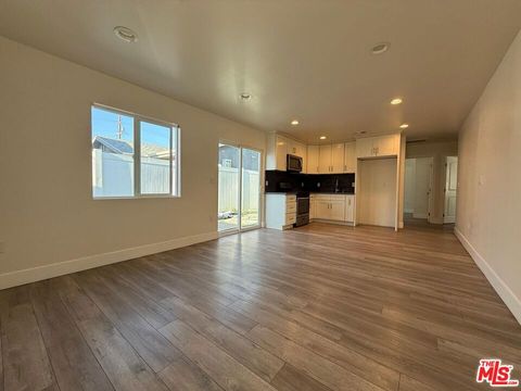 Photo of 7854 Ledge Avenue, Sun Valley, CA 91352 (MLS # 26666455)