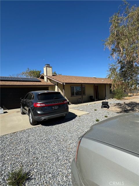 12780 Hacienda Phelan CA 92371