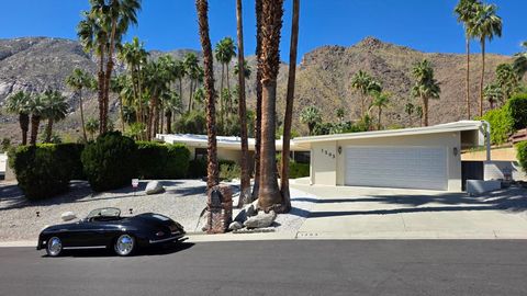 Photo of 1303 N Rose Avenue, Palm Springs, CA 92262 (MLS # 219144898DA)