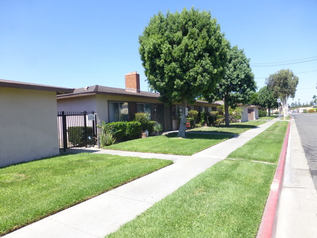 Holiday Harbor III HOA - Residential Income