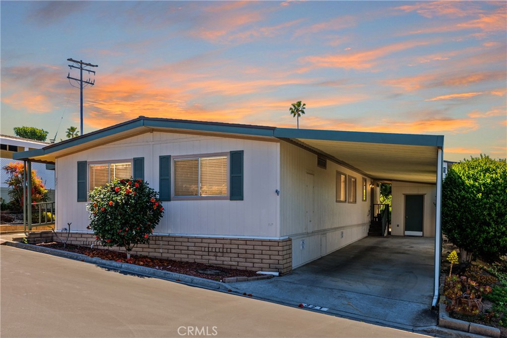 3535 Linda Vista Drive 321