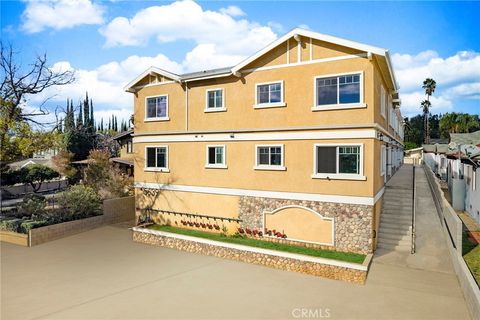 Photo of 5639 N Huntington Drive #1, Los Angeles, CA 90032 (MLS # AR25226993)