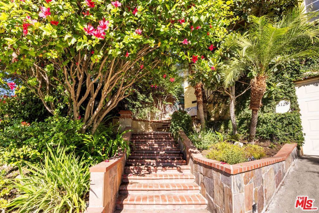 Photo of 5129 Chester Street, Los Angeles, CA 90032 (MLS # 25609733)