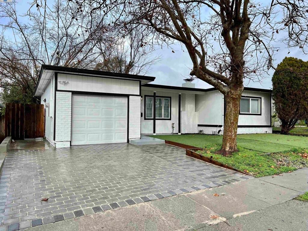 listing image 130721240635102943634