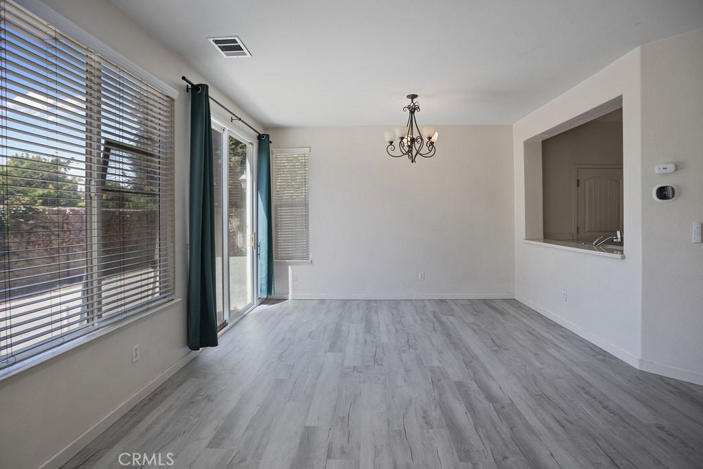 1370 Belmont