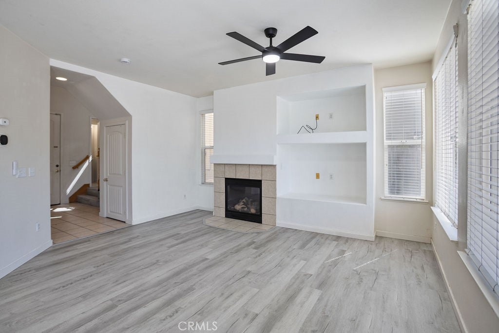 1370 Belmont