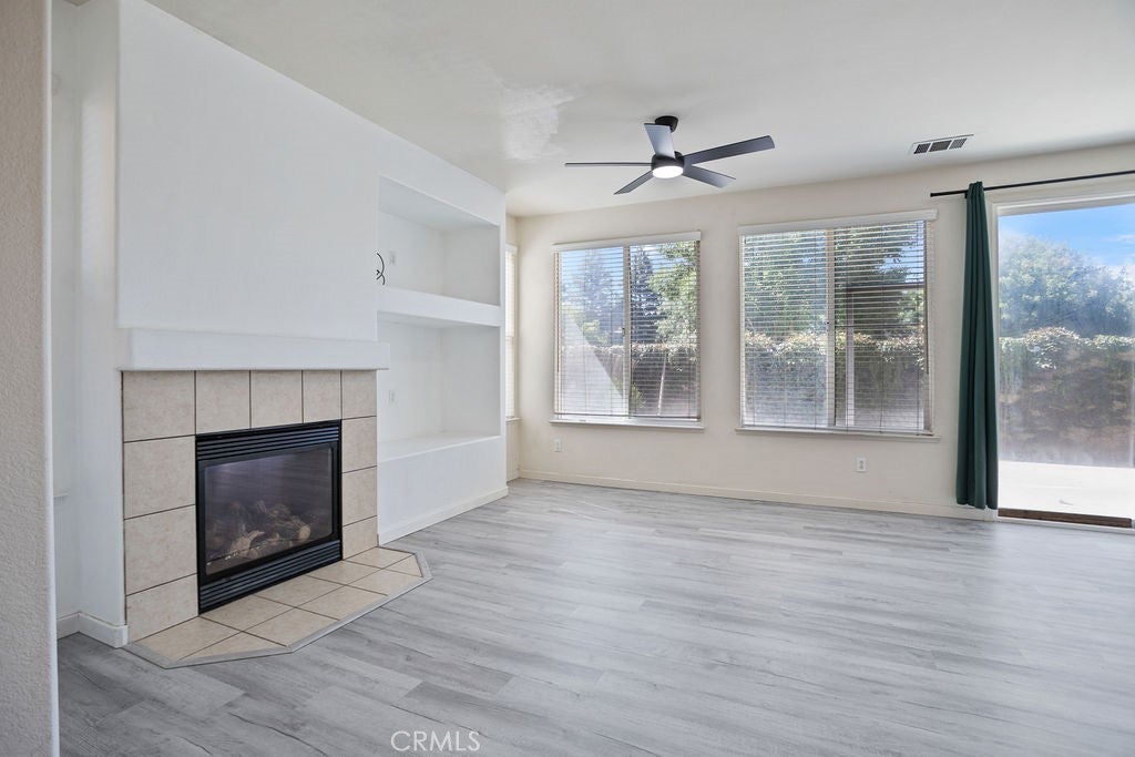 1370 Belmont