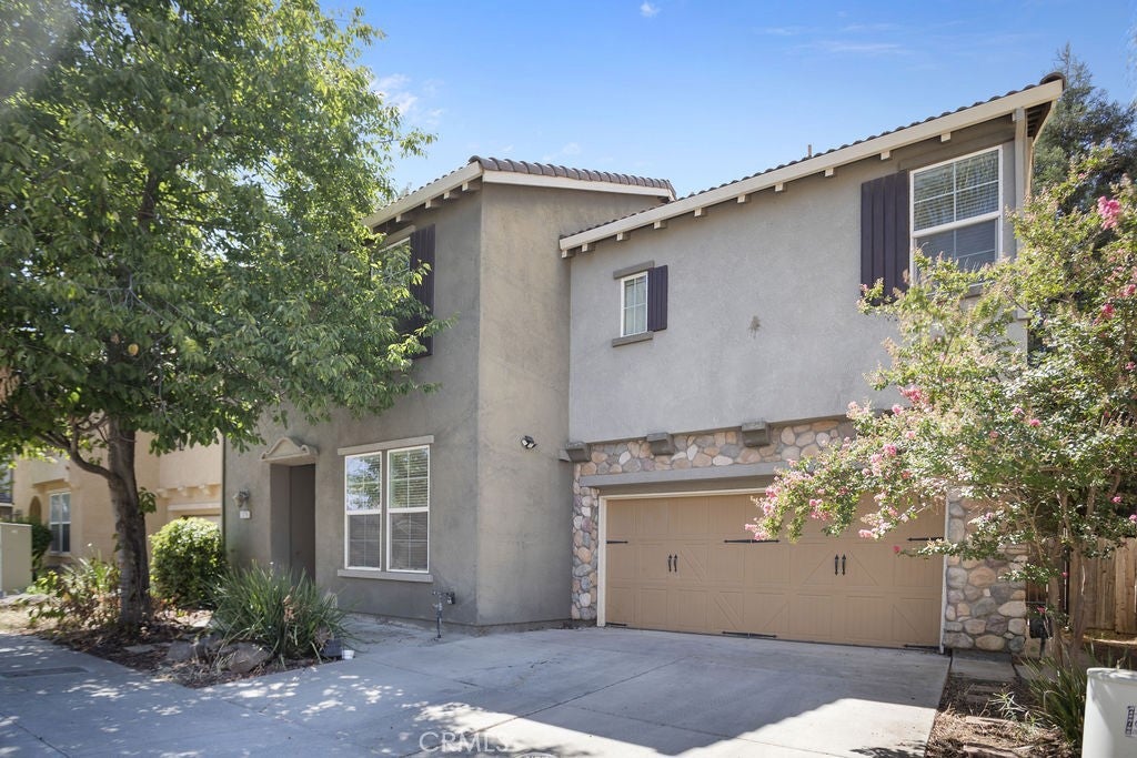 1370 Belmont