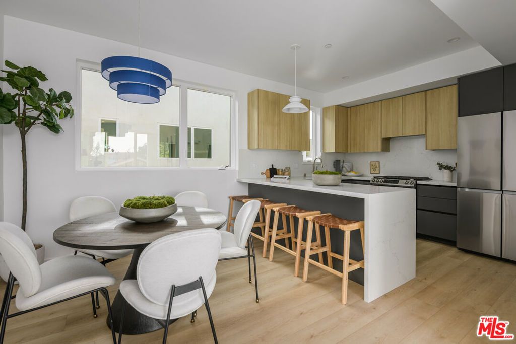 Photo of 5845 David Avenue, Los Angeles, CA 90034 (MLS # 26637311)