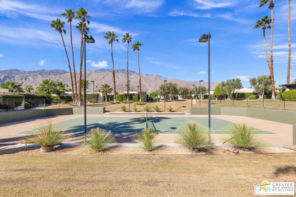 Greenhouse East - Residential Lease