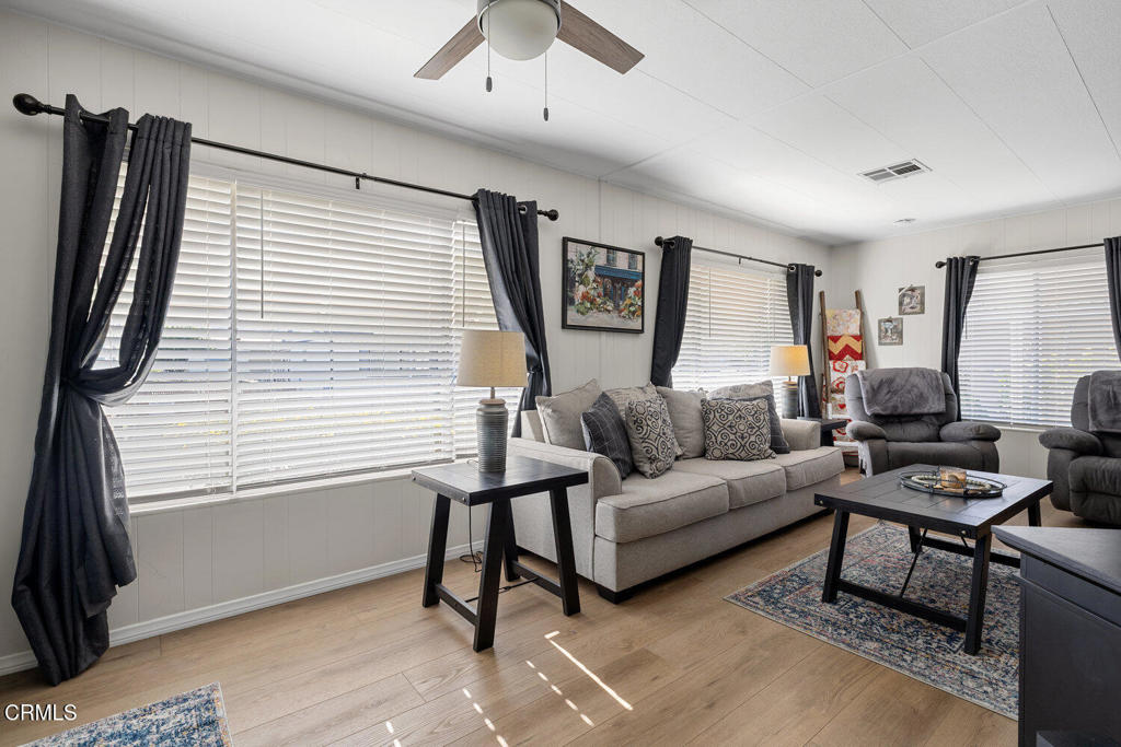 500 W Santa Maria Street 4