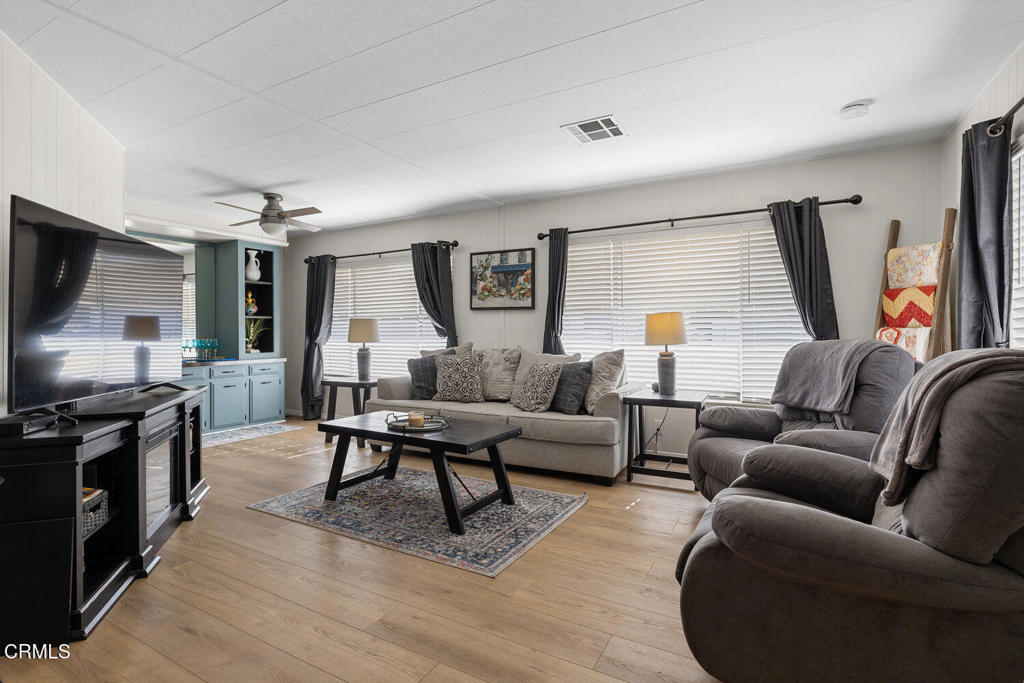 500 W Santa Maria Street 4