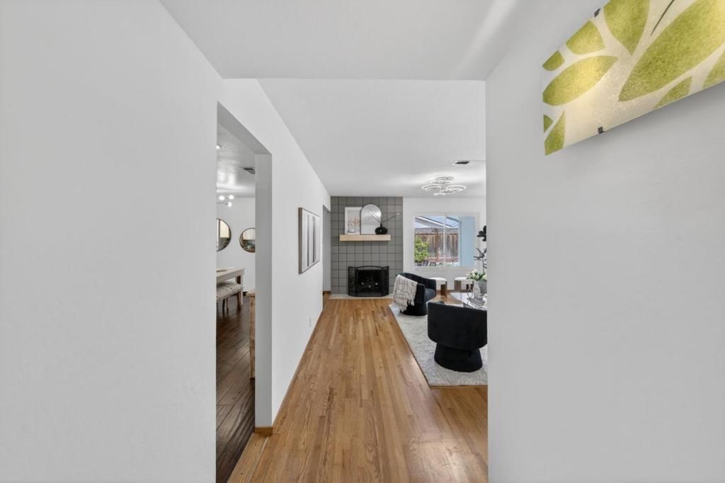 Photo of 559 Yurok Circle, San Jose, CA 95123 (MLS # ML82038687)