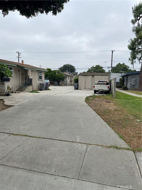 Photo of 12138 Wright Rd, Lynwood, CA 90262 (MLS # OC25277567)