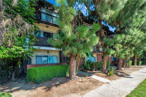 Photo of 21219 Roscoe Blvd. Blvd #111, Canoga Park, CA 91304 (MLS # SR26065581)