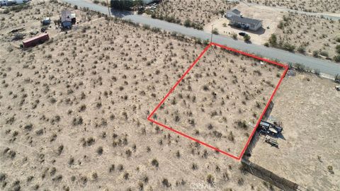 Photo of 11 Olanche Avenue, Mojave, CA 93501 (MLS # HD25045819) Photo of 11 Olanche Avenue, Mojave, CA 93501 (MLS # HD25045819)